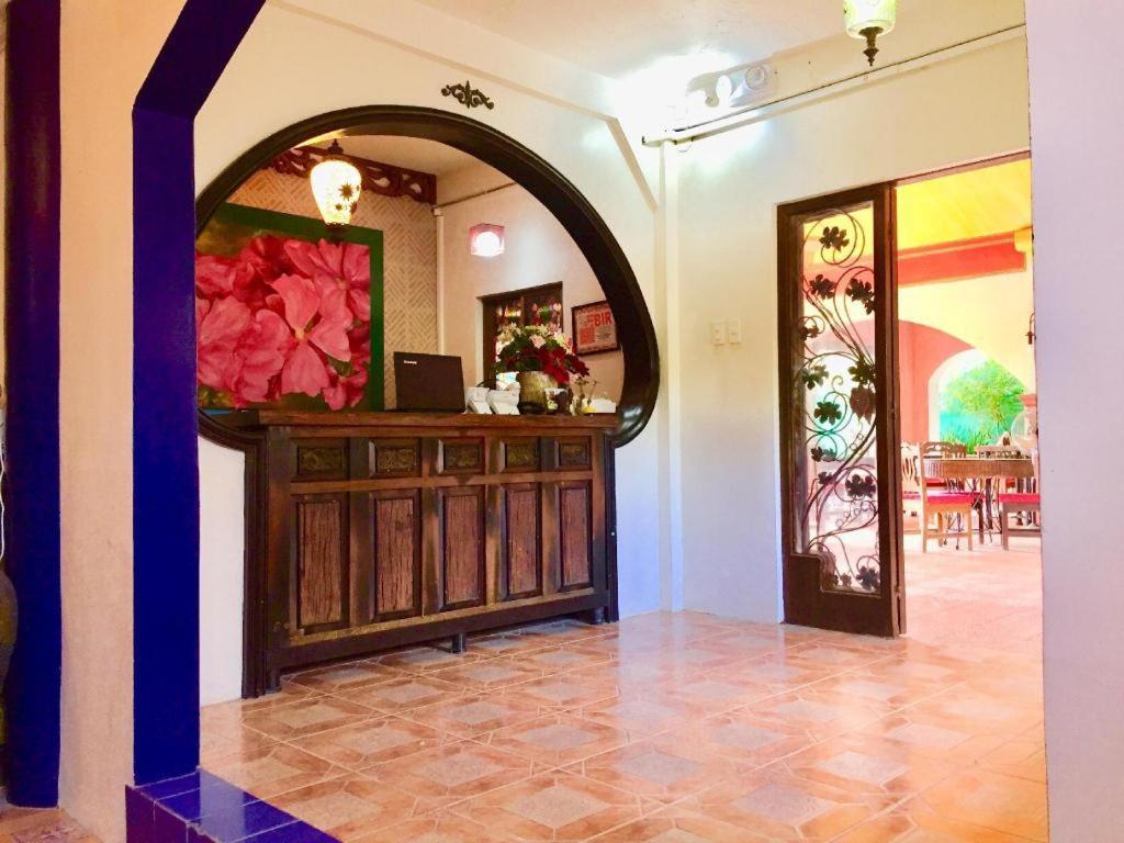 Casa La Granja Hotel Iloilo City Buitenkant foto
