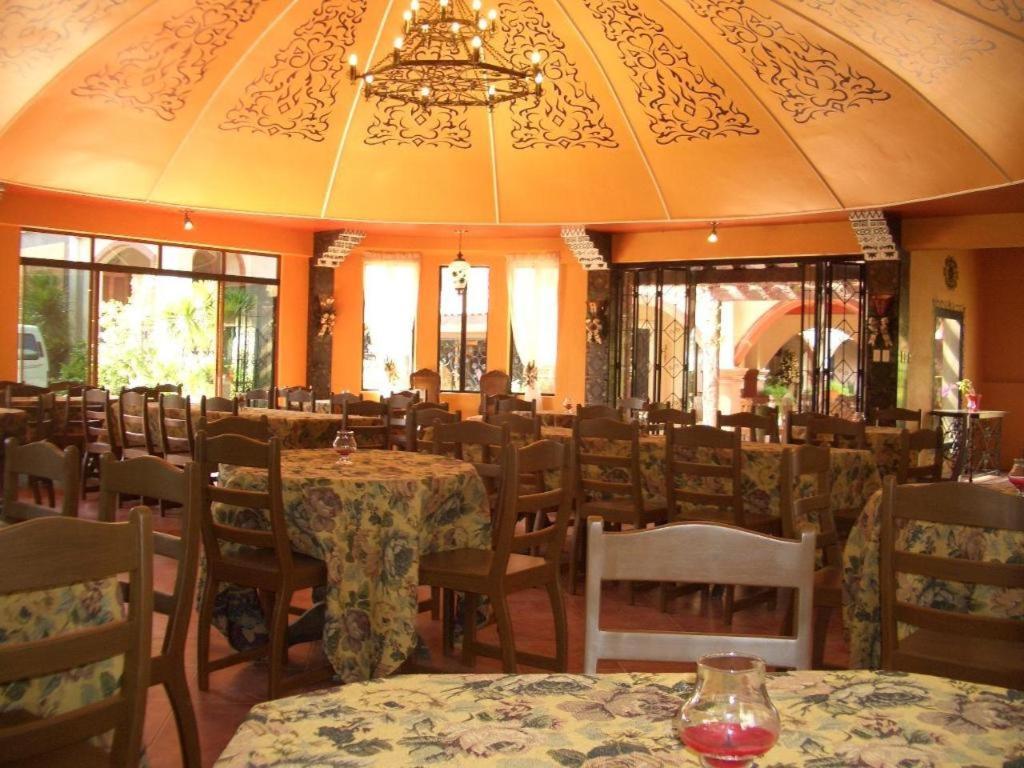 Casa La Granja Hotel Iloilo City Buitenkant foto
