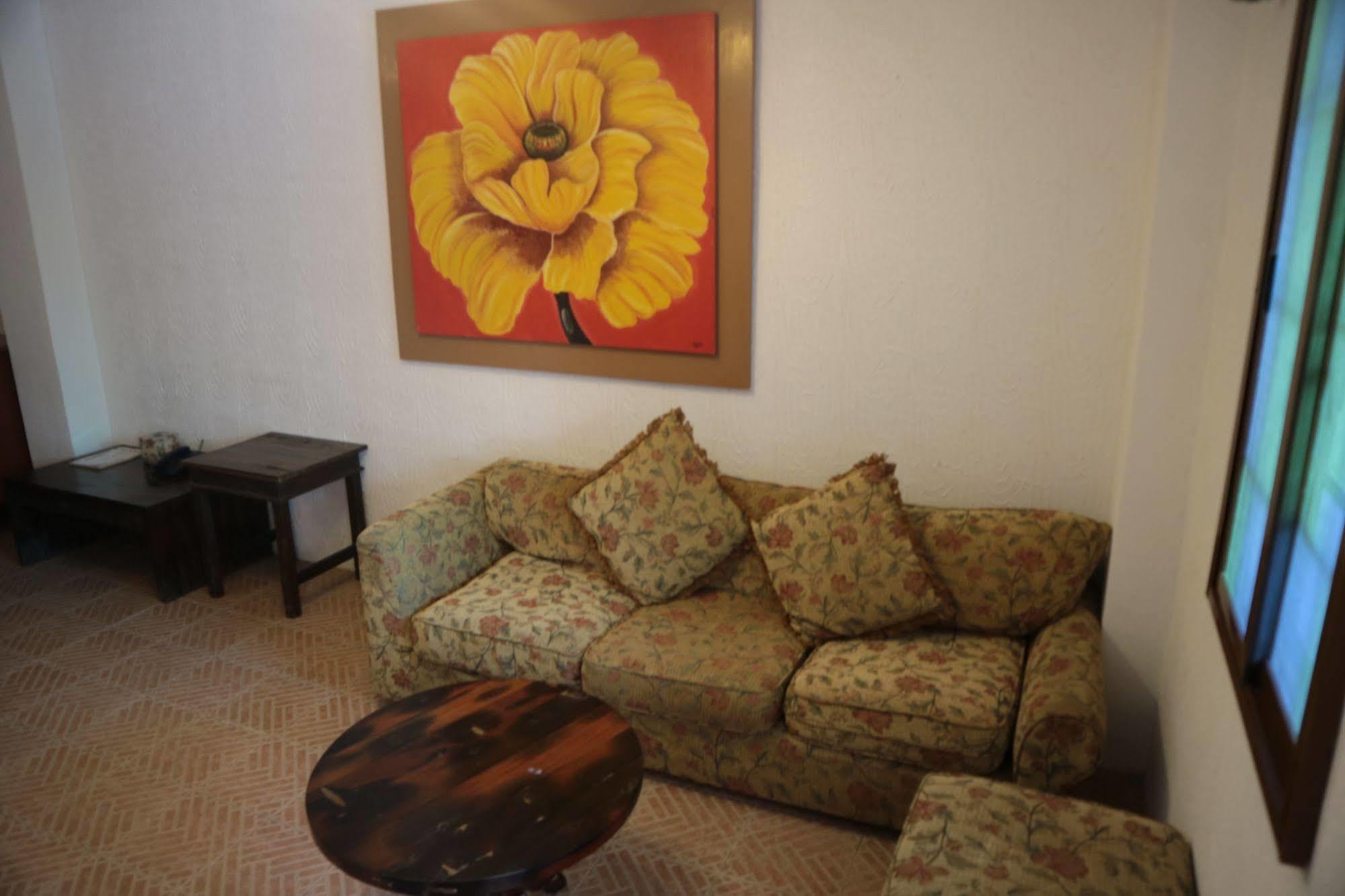 Casa La Granja Hotel Iloilo City Buitenkant foto